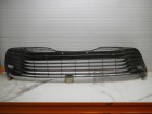 Toyota Camry V70 с 2018г Решетка в бампер центральная